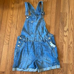 Gap jean short overalls - new with tags!